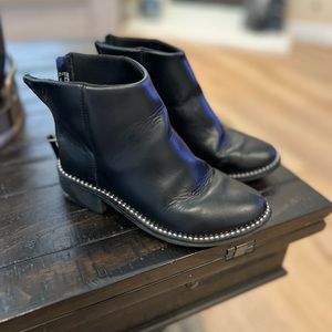 Steve Madden little girls boots size 13 normal wear